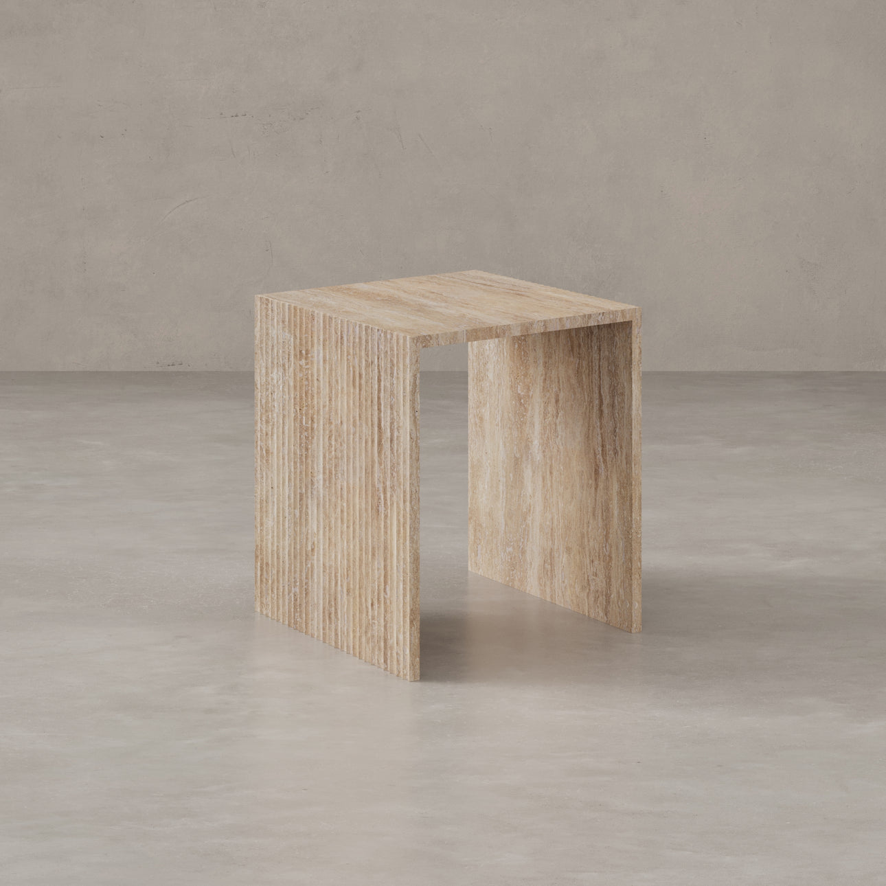 Arles Travertin Beistelltisch