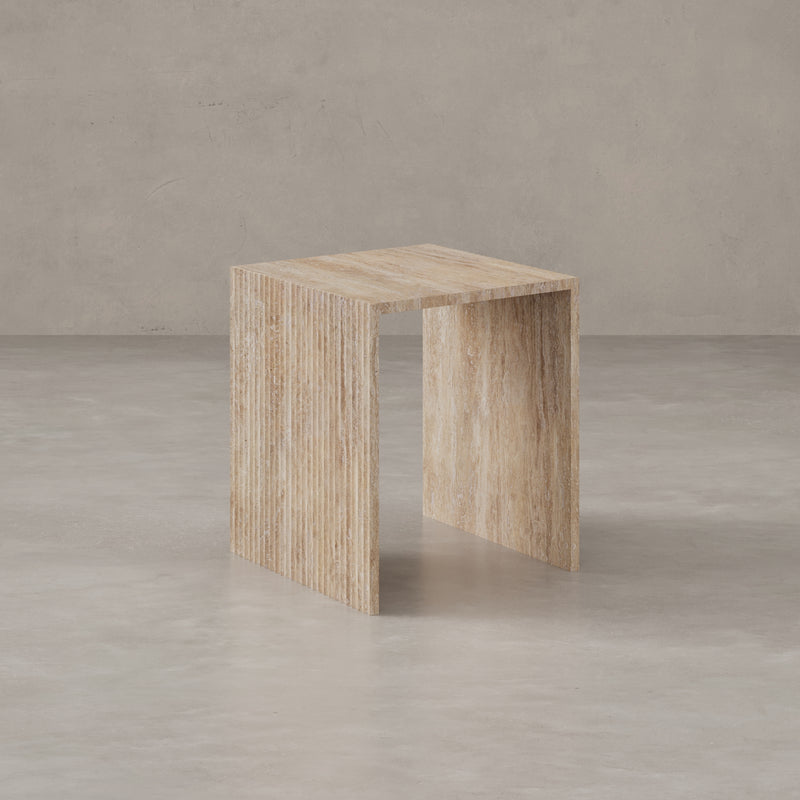 Arles Travertin Beistelltisch