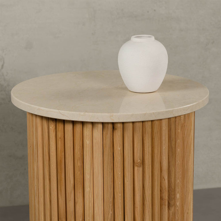 Lade das Bild in den Galerie-Viewer, Victoria Marmor Beistelltisch mit Eichenholzfuß und weißer Vase, Designer Esstisch Naturstein von MAGNA Atelier #49168128704780
