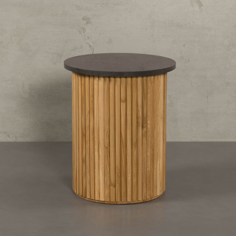 Lade das Bild in den Galerie-Viewer, Victoria Marmor Beistelltisch mit Eichenholzfuß von MAGNA Atelier, Designer Esstisch Naturstein passend zu Marmor Esstisch Modelname Victoria #49168128639244
