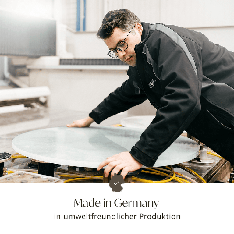 Lade das Bild in den Galerie-Viewer, Lake Tahoe Glaskeramik Couchtisch
